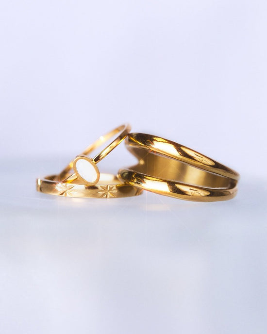 Oval Ring Gold