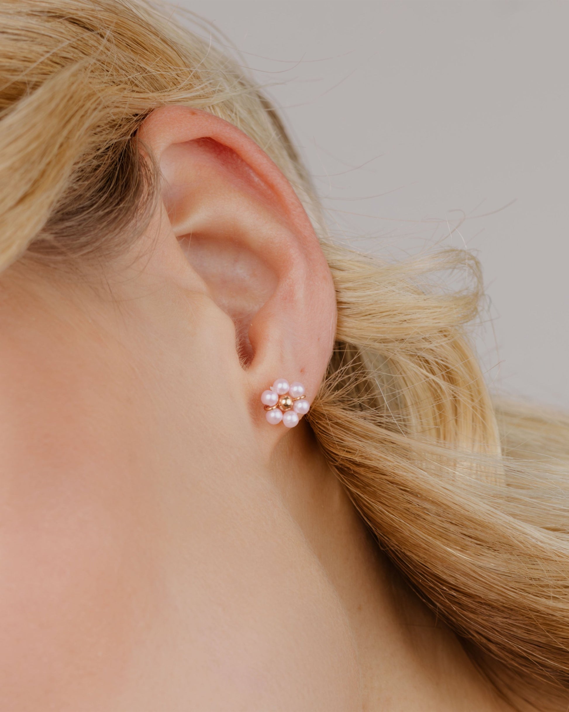 Pretty Pink Daisy Studs Roségold