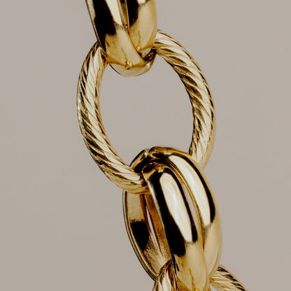 Chunky Twisted Links Bracelet Gold