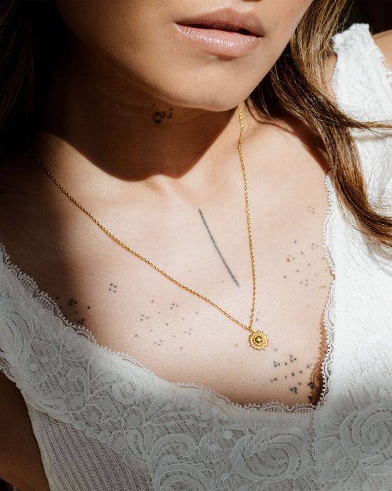 Aurelia Necklace Gold