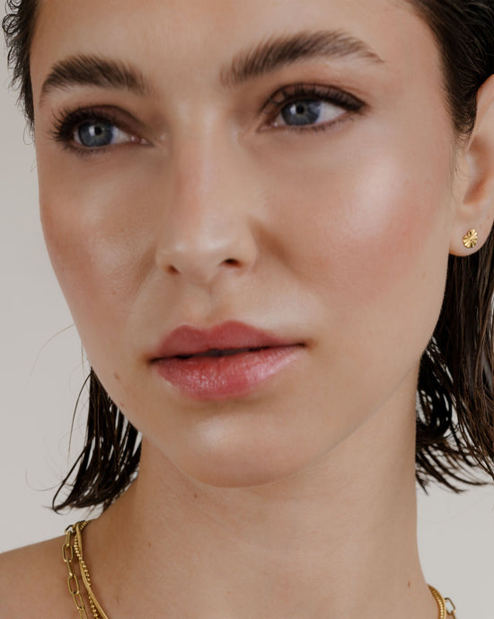 Glass Heart Studs Gold