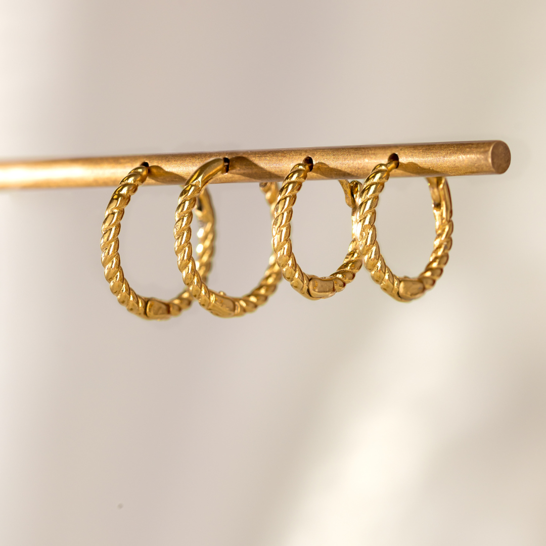 [[Farbe:Gold]]