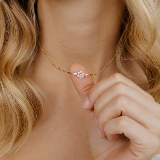 Pretty Pink Daisy Necklace Gold