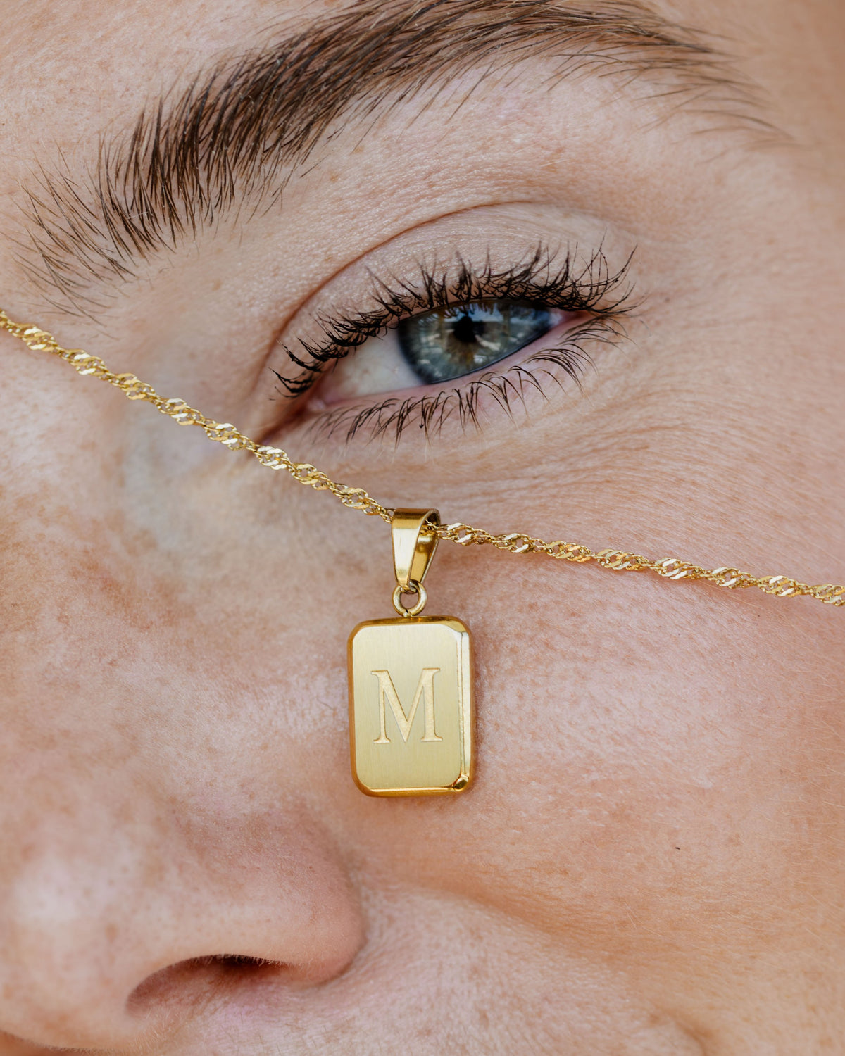 Letter Necklace Gold