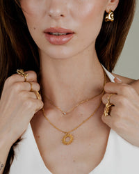 [[Farbe:Gold,shopthelook]]