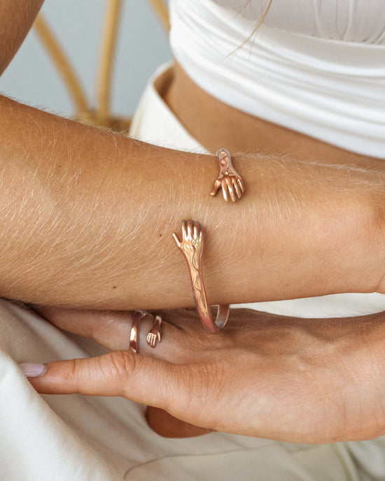 Love Lisa Hug Bangle Roségold