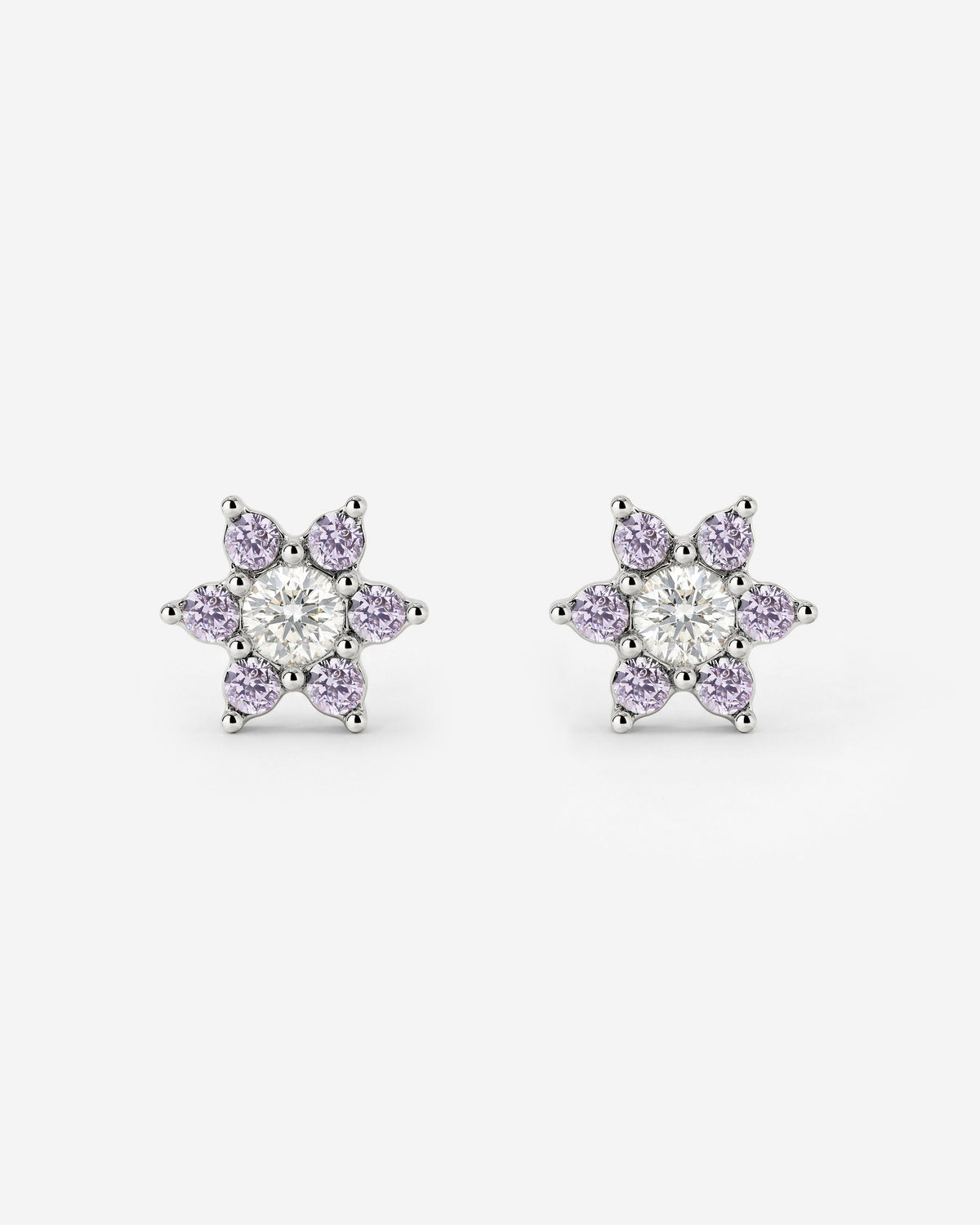 Sparkling Purple Petal Studs Silber