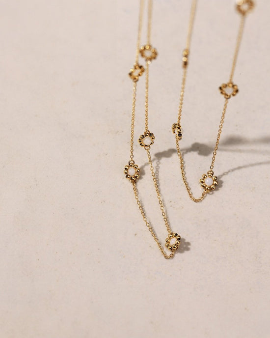 Flower 'n' Beads Necklace Gold