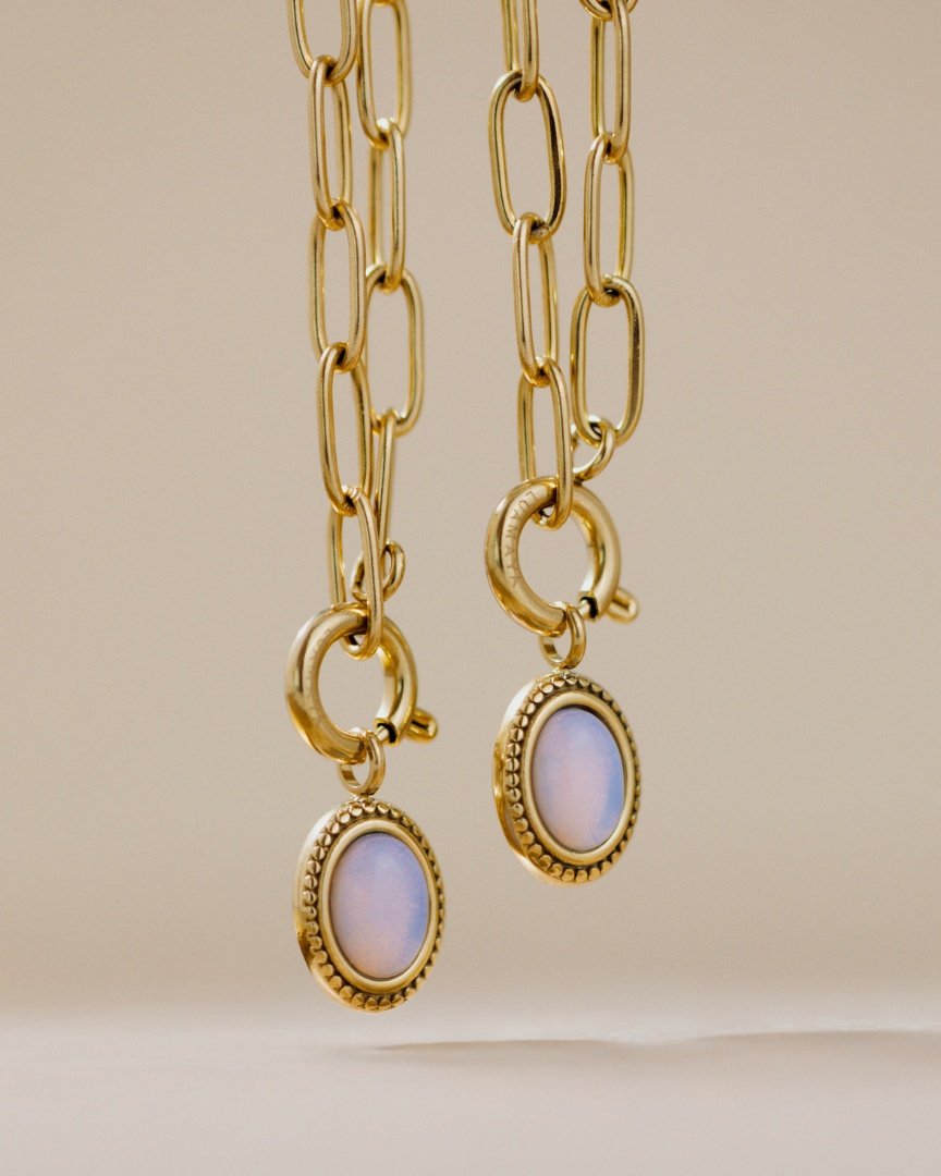 Opaline Oval Links Necklace Set Gold