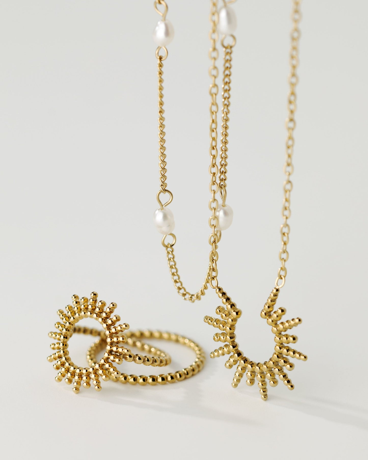 [[Farbe:Gold]]