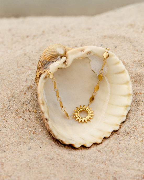 Sunny Side Up Necklace Gold