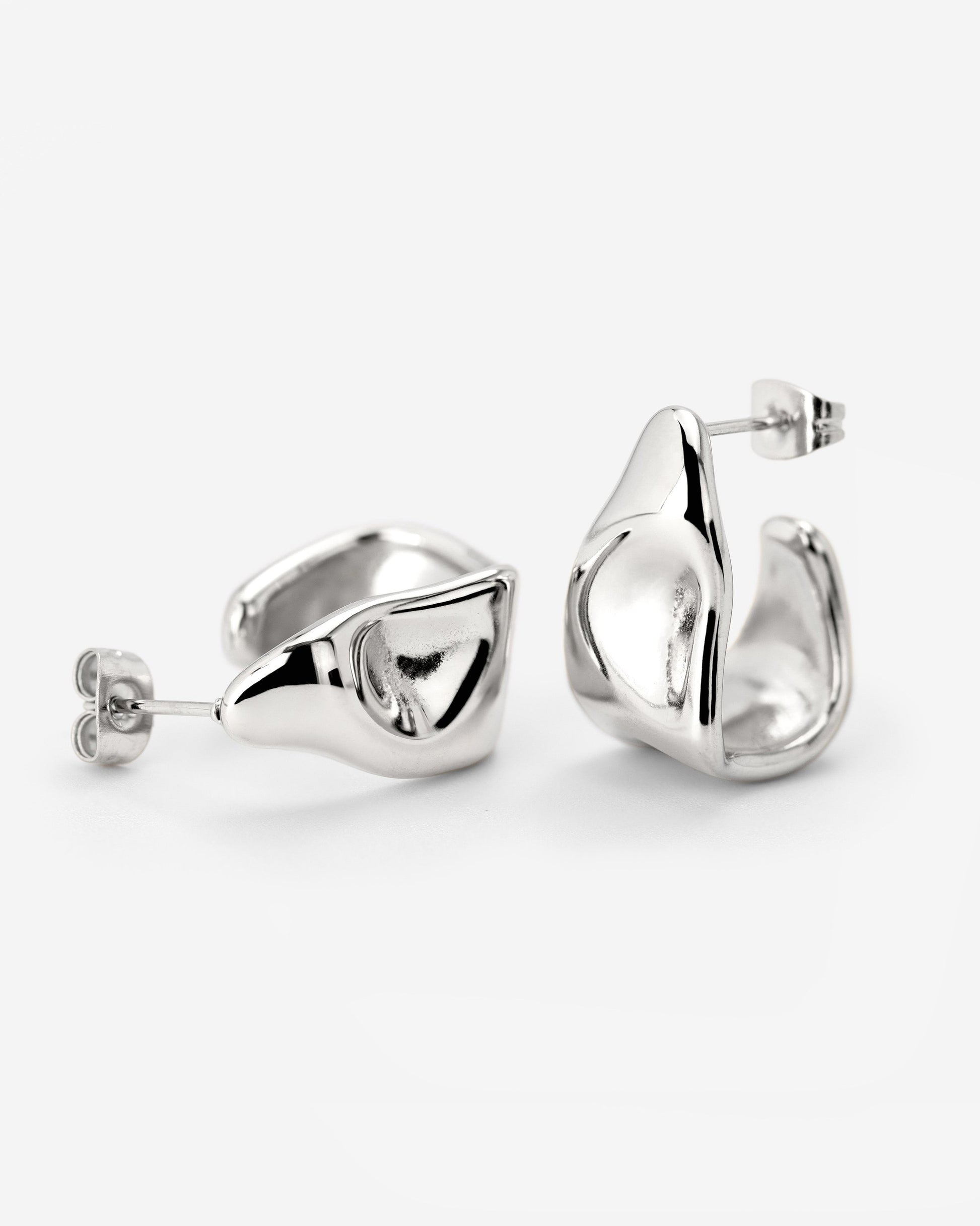 Liquid Shape Studs Silber