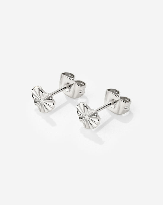 Glass Heart Studs Silber