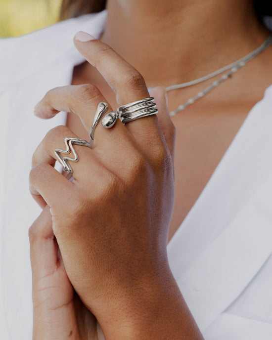 Fluid Motion Ring Silber