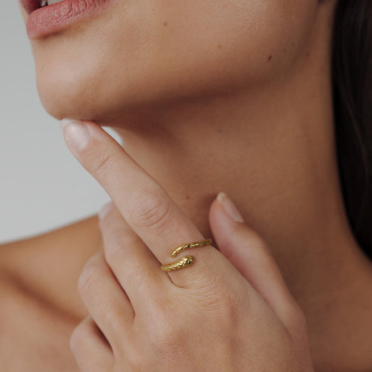 Vipers Ring Gold