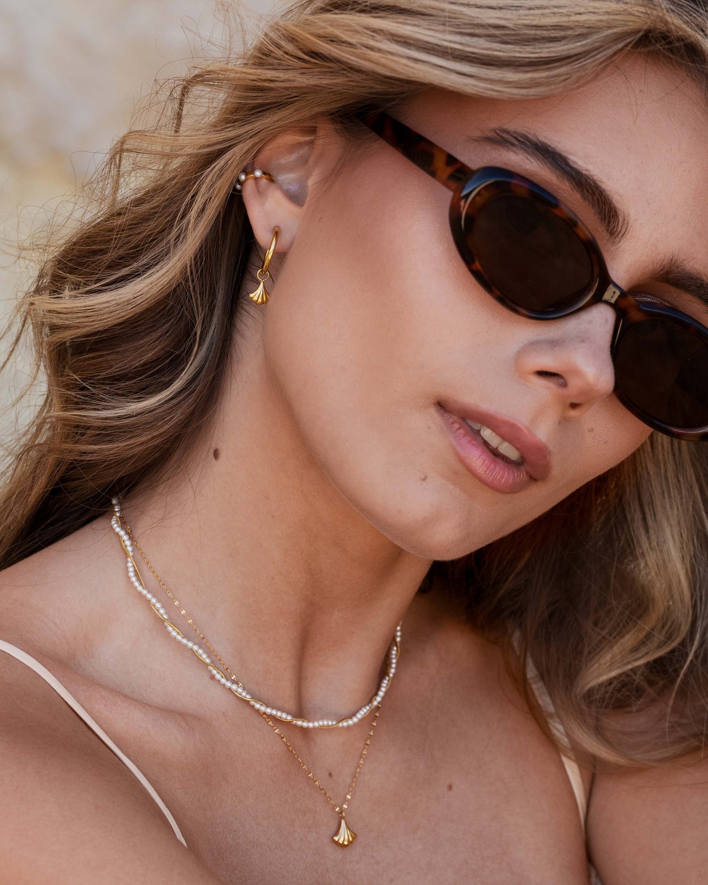 [[Farbe:Gold,shopthelook]]