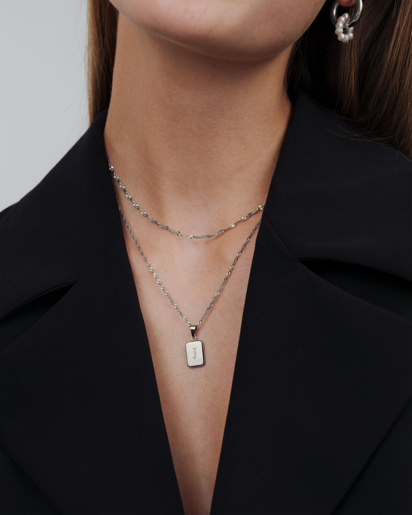 [[Farbe:Silber,shopthelook]]