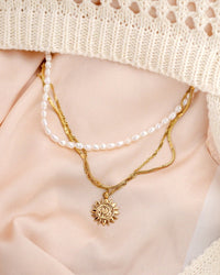 [[Farbe:Gold]]