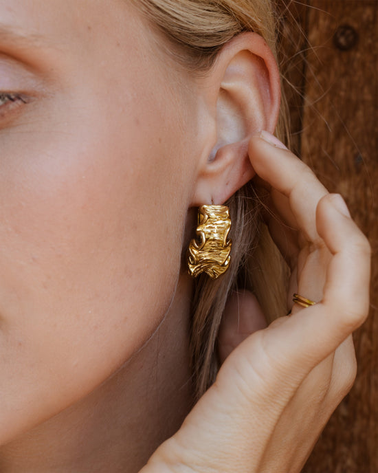 Cute Coral Hoops Gold