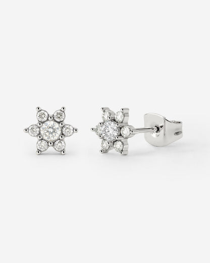 Sparkling White Petal Studs Silber