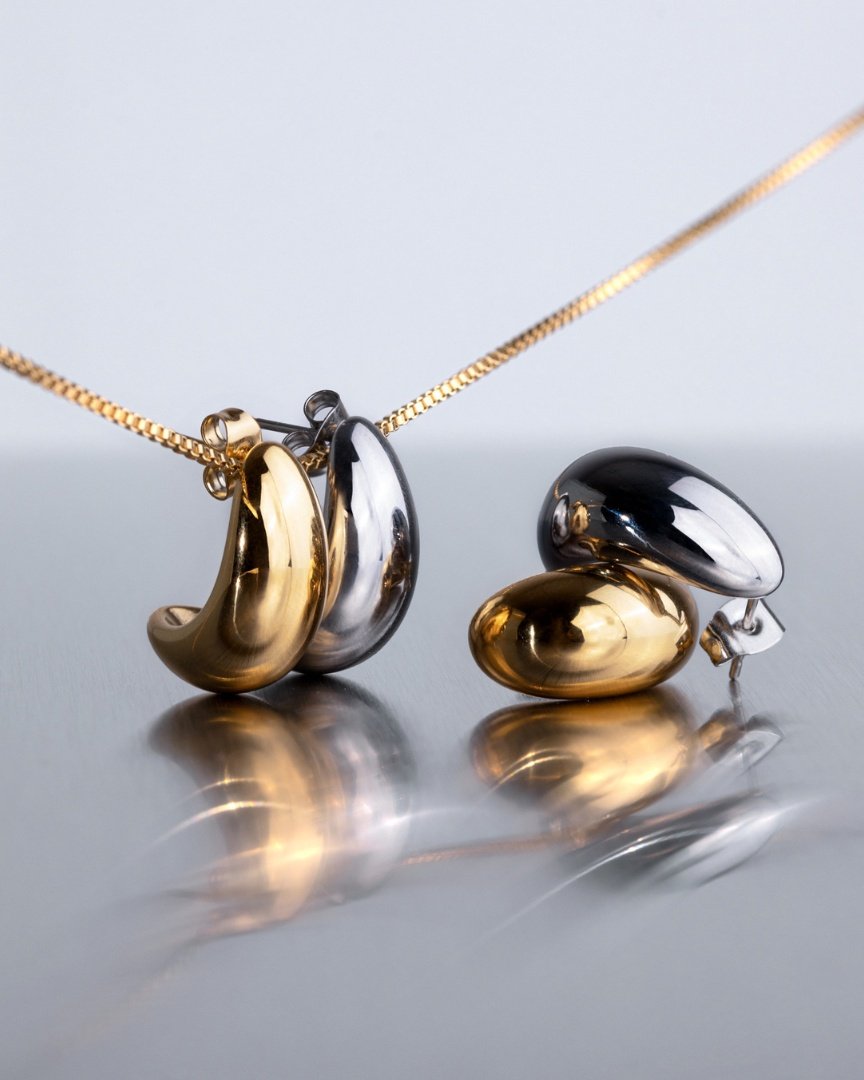 [[Farbe:Gold]]