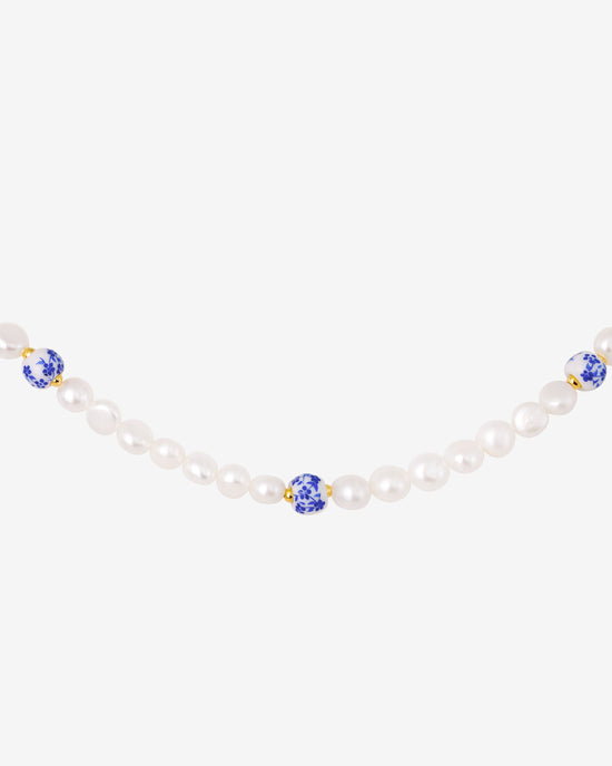 Flower Tile Pearl Necklace Gold