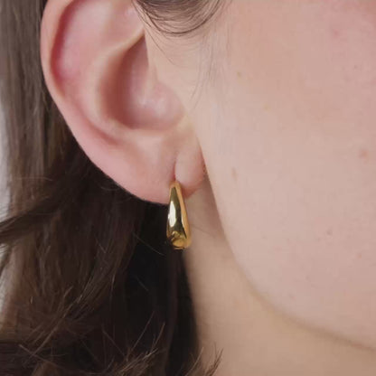 Gilded Curve Hoops Silber